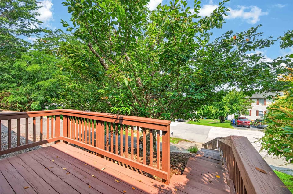 650 Kamran Drive, photo 40 of 40