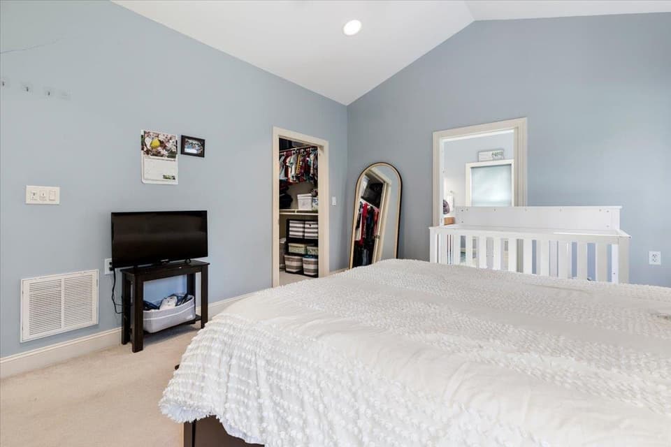 1015 Falor Lane, photo 23 of 40
