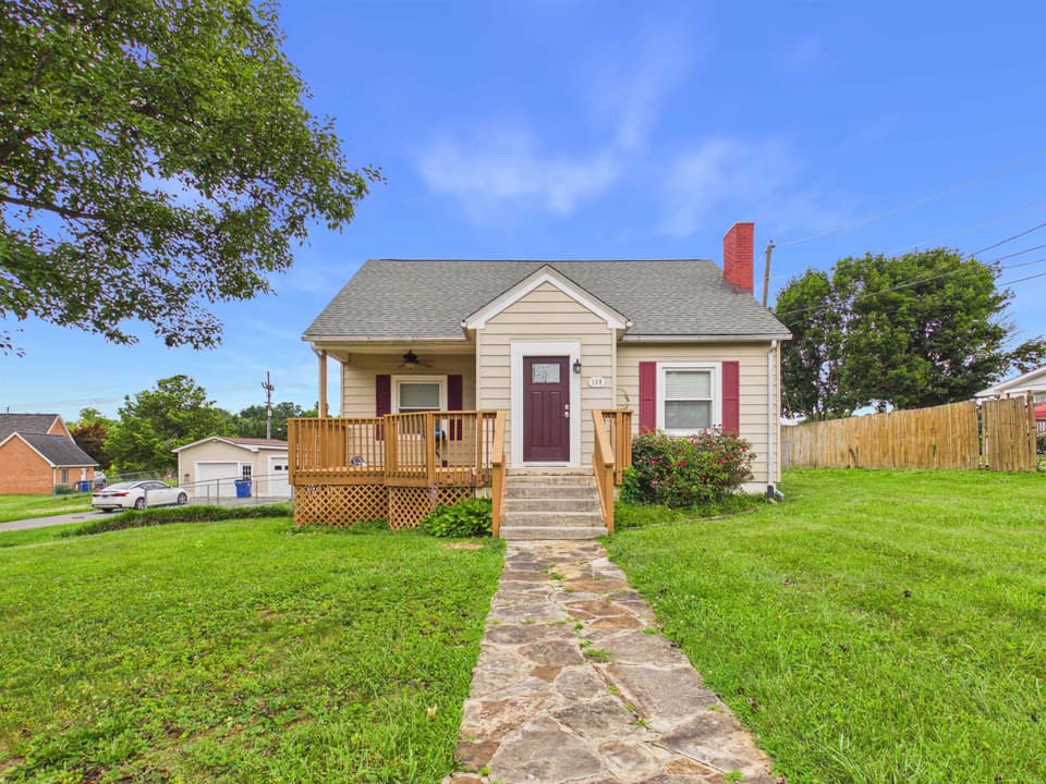 195 Church Street, Christiansburg, VA