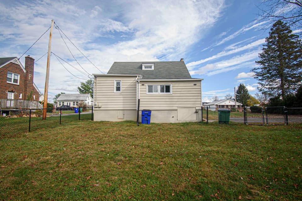 200 Hagan Street, photo 7 of 40