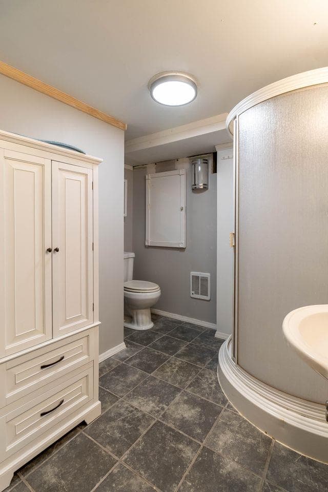 1380 Rigby Street, photo 30 of 32