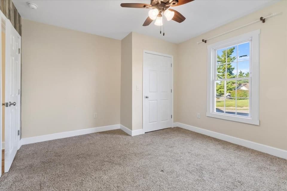 930 Forest Street, photo 15 of 36