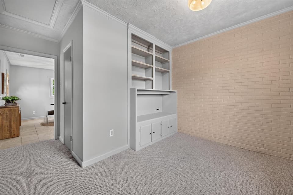 40 S Central Drive, photo 28 of 40