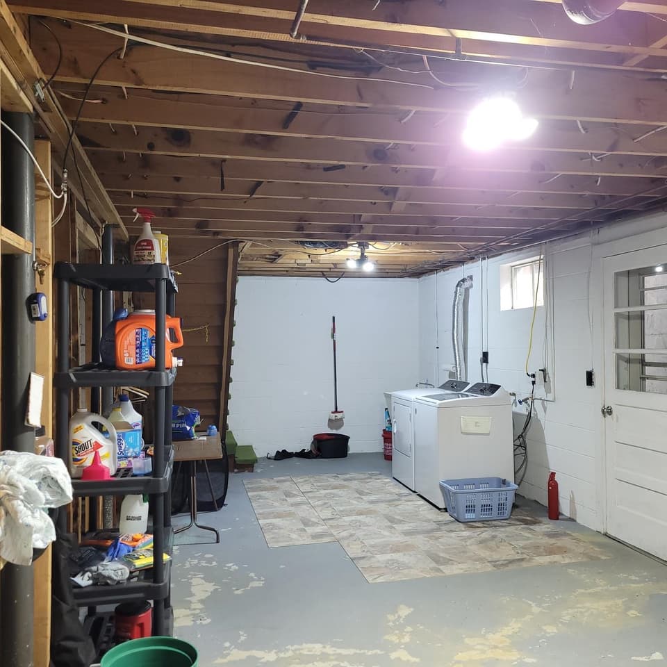 350 Hickory Drive, photo 24 of 31