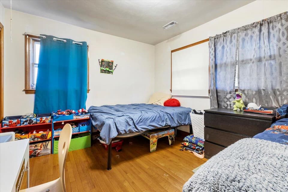 135 Griggs Street, photo 14 of 36