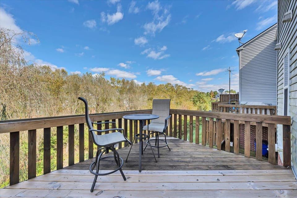 935 Oak Tree Boulevard, photo 24 of 32