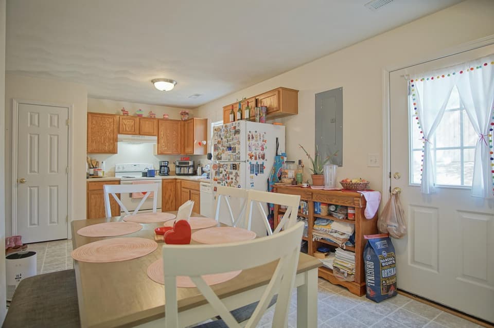 100 Salem Lane, photo 16 of 37