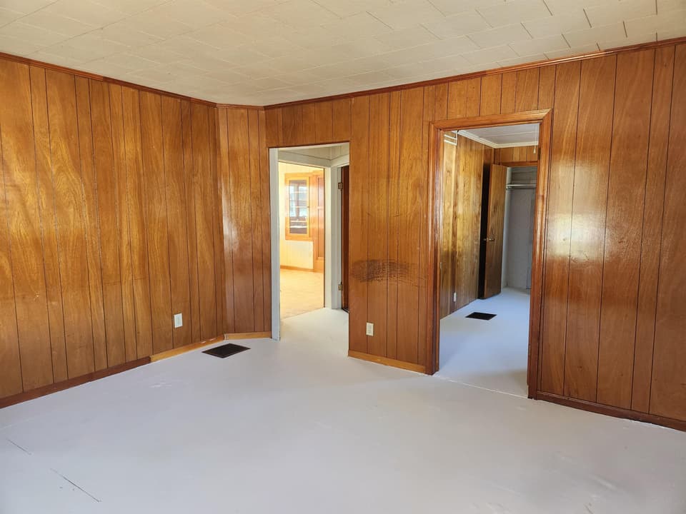 365 Clearview Drive, photo 16 of 40
