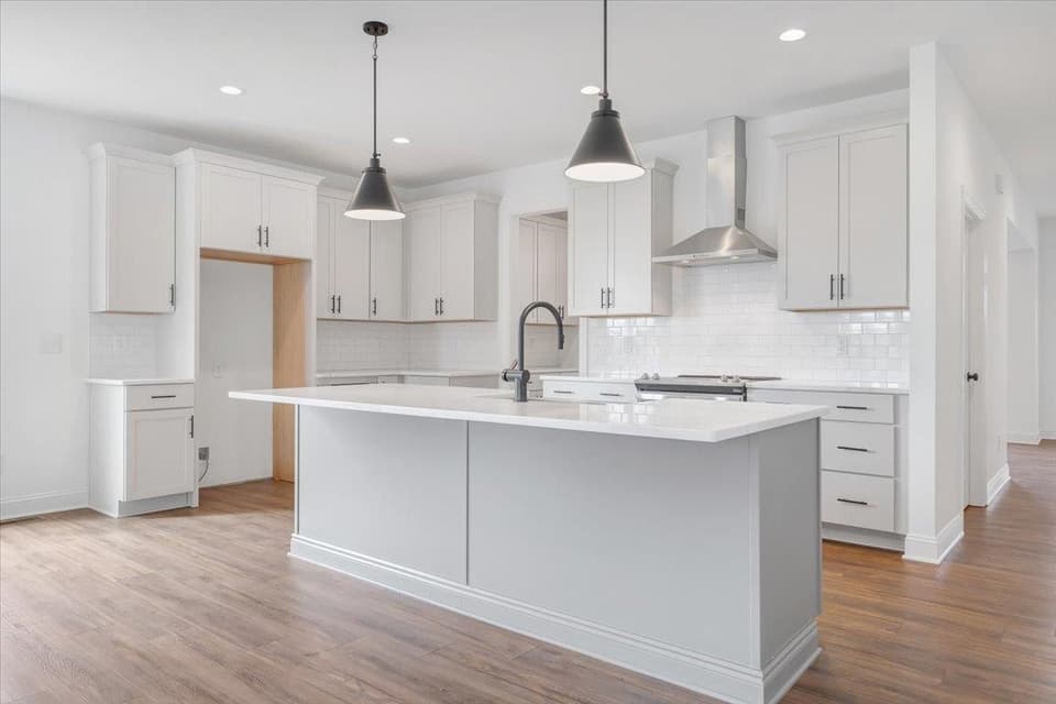 1027 Round Meadow Drive, photo 11 of 40