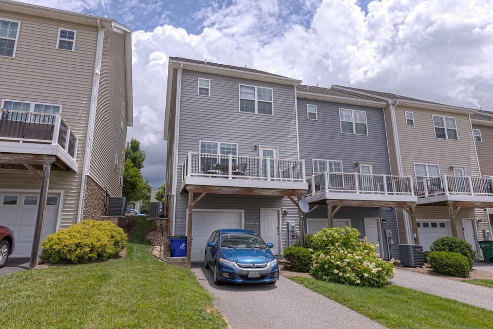 220 Phoenix Boulevard NW, photo 22 of 25