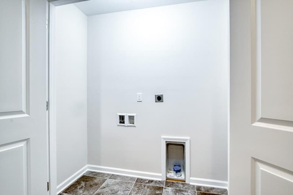223 Louise Ln, photo 23 of 35
