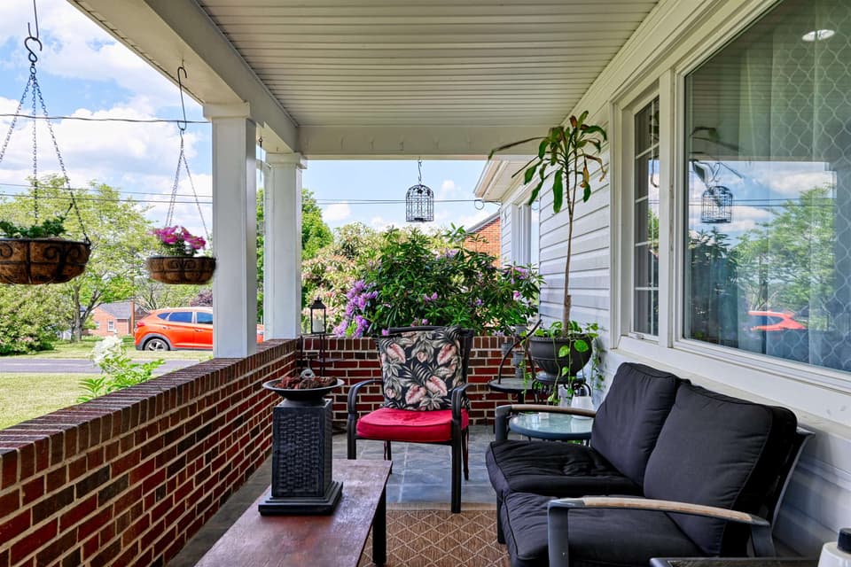 103 Ellett Drive SE, photo 9 of 40