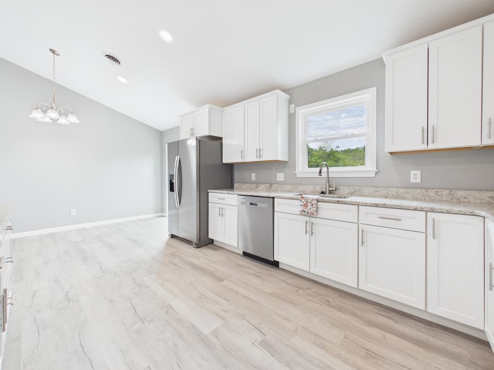 360 Church Street, photo 16 of 40