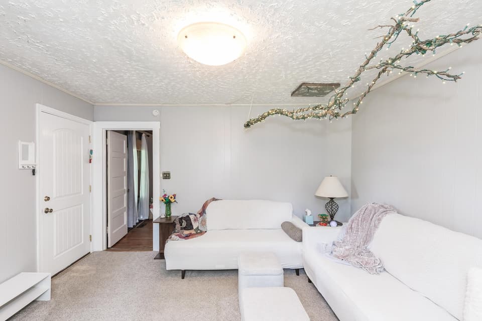1055 Murray Street, photo 13 of 40