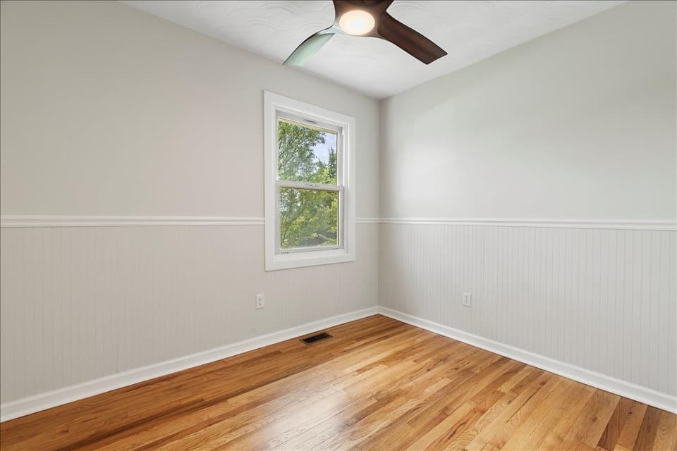 490 Sunnyside Lane NE, photo 28 of 39