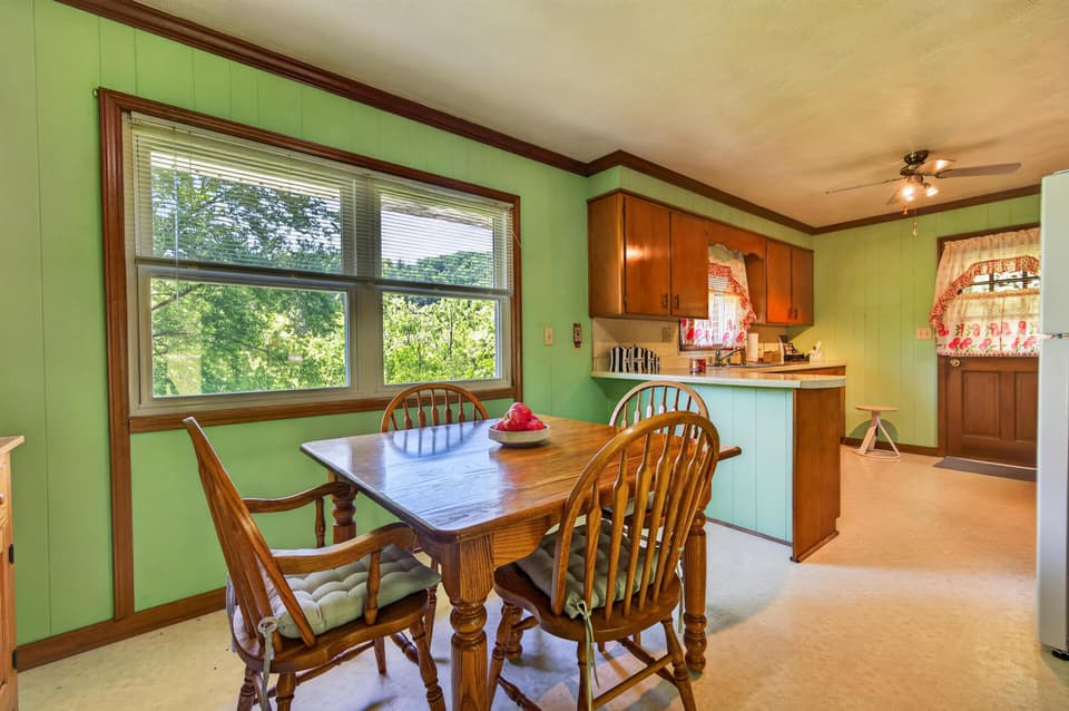1761 North Fork Road, photo 8 of 40