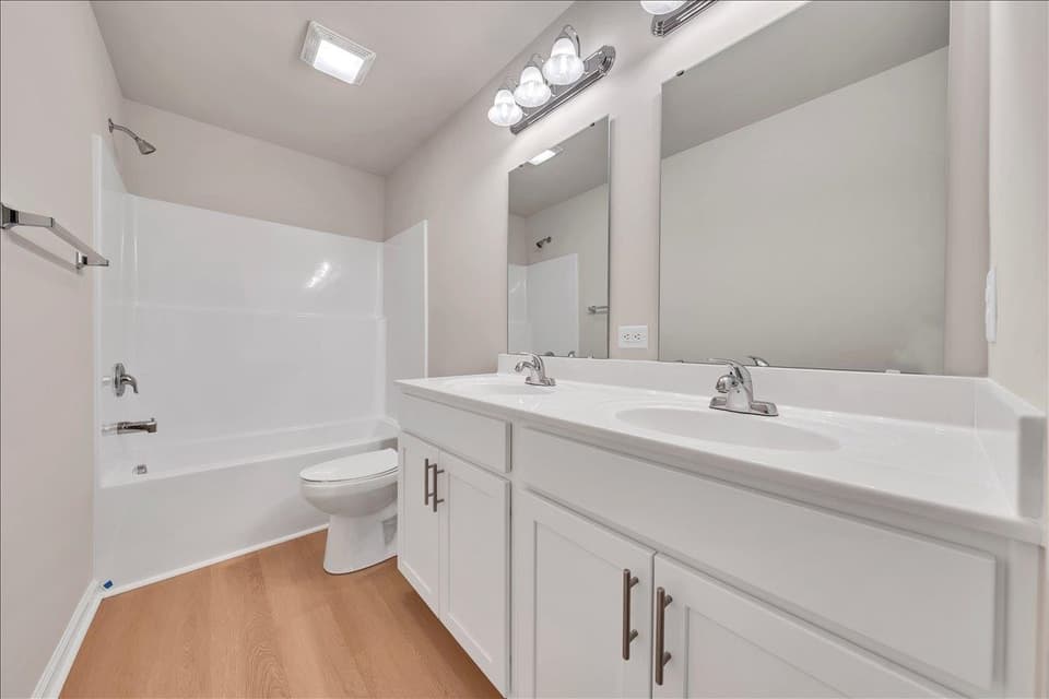1565 Kensington Way, photo 39 of 40