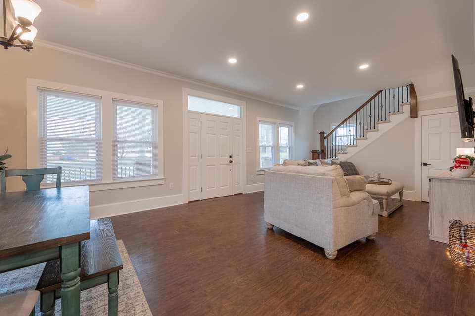 208 Alleghany Street, photo 10 of 40