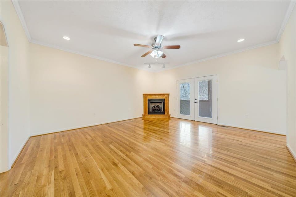 481 Houchins Rd, photo 18 of 35