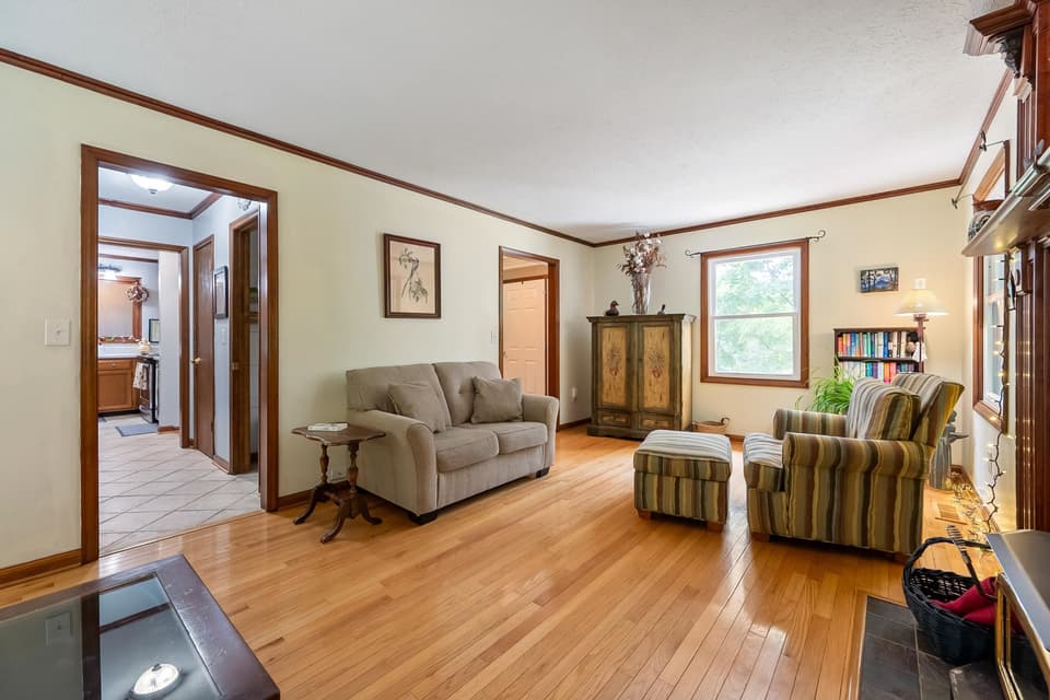 1160 Sherwood Drive, photo 20 of 40