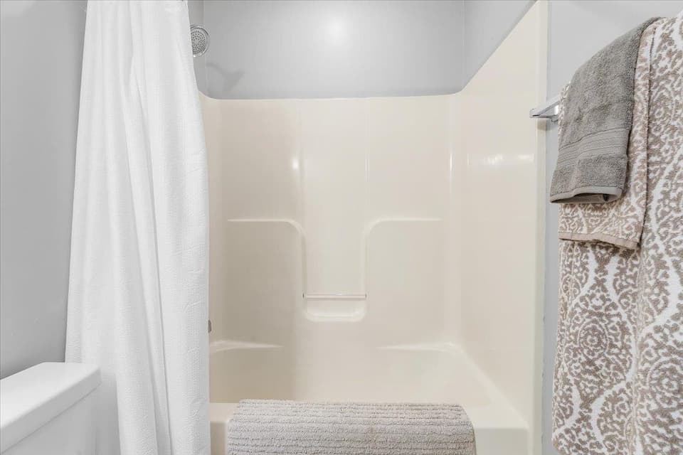 740 Independence Boulevard, photo 22 of 40