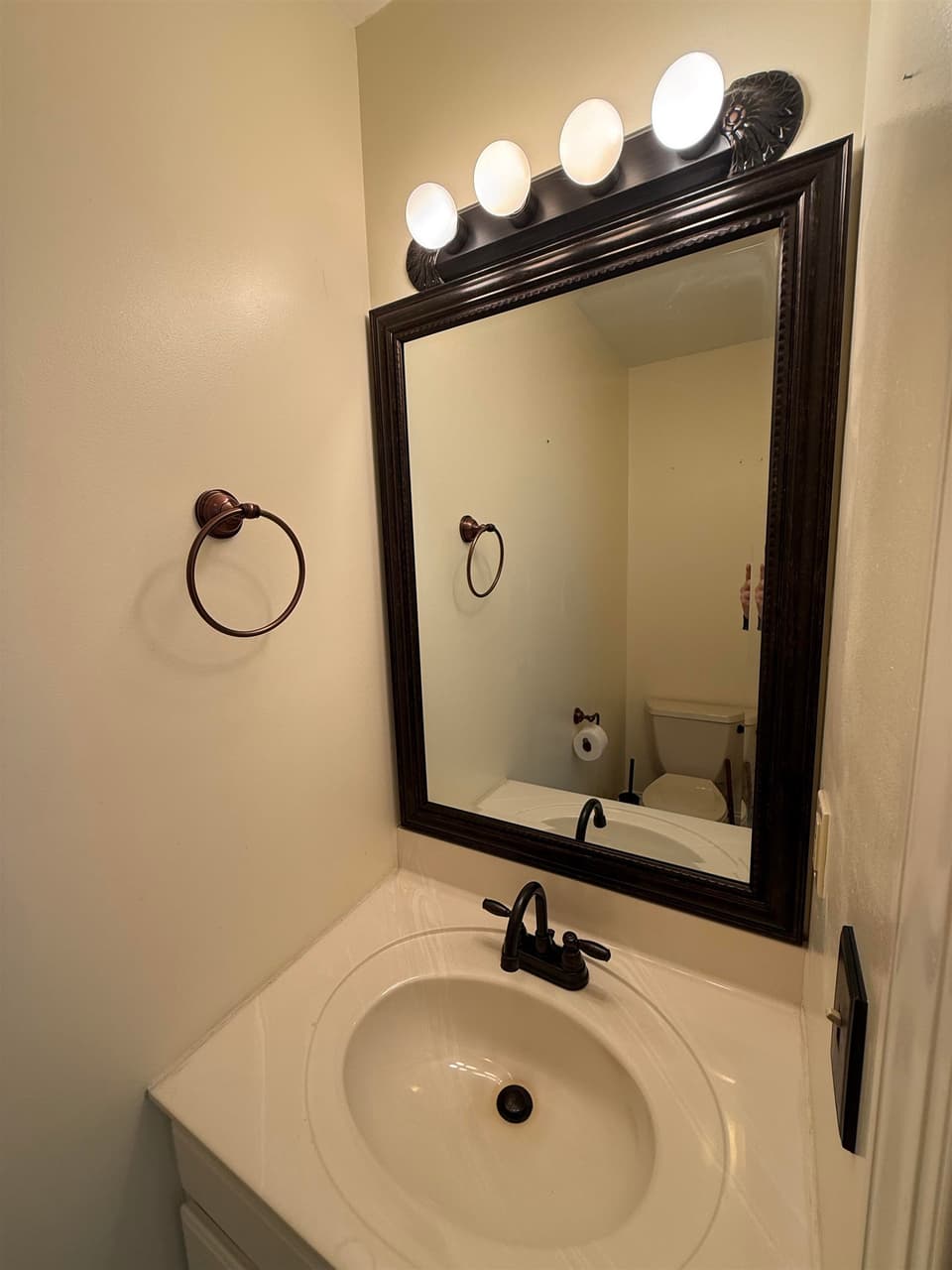 240 Bronze Leaf Drive, photo 8 of 22