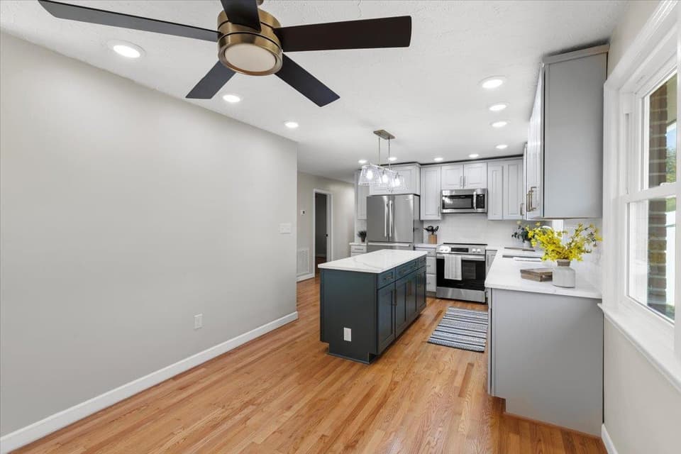 60 Griggs Street, photo 3 of 40