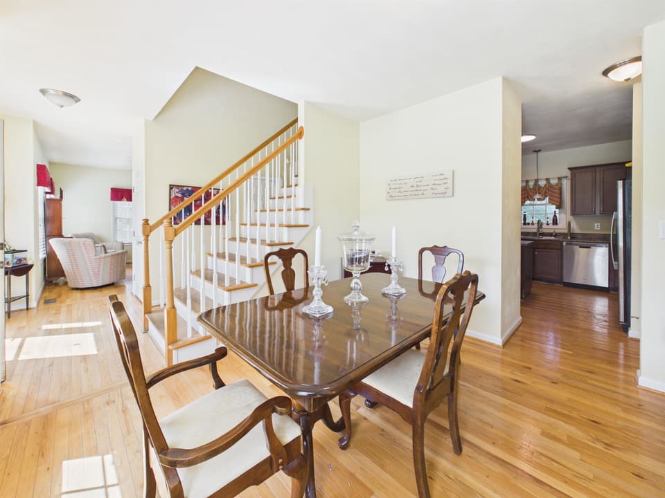 1130 Crosscreek Drive, photo 13 of 40