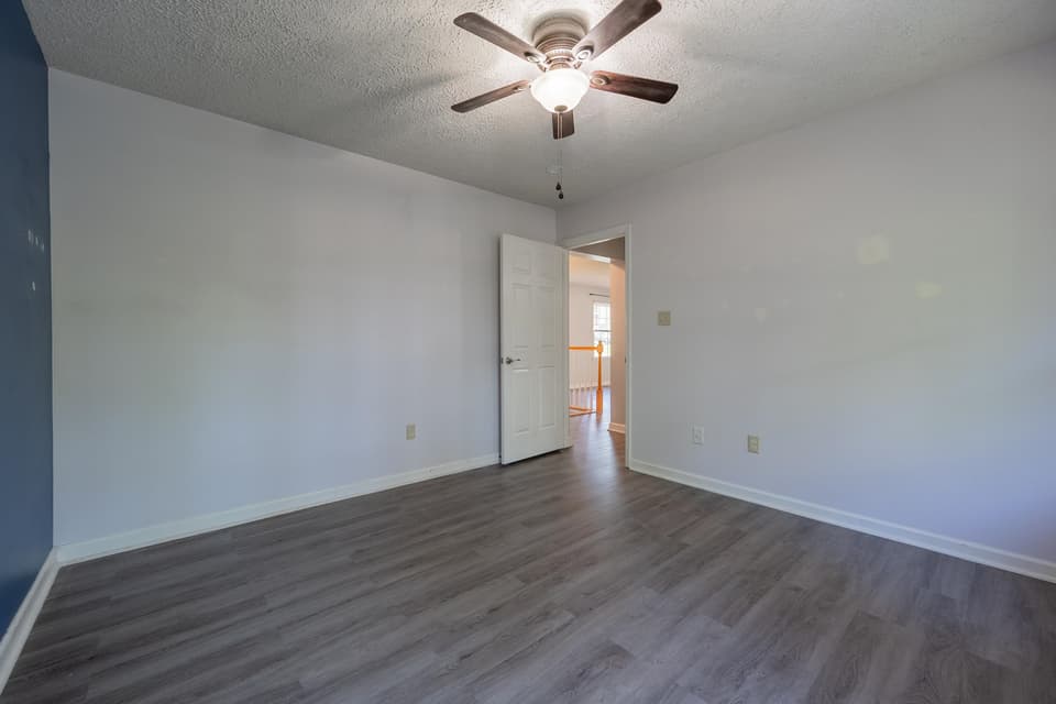 640 Warren Court, photo 34 of 40