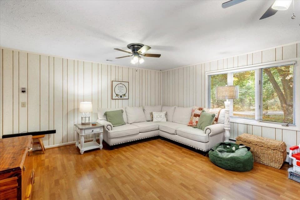 1144 Round Meadow Drive, photo 24 of 40