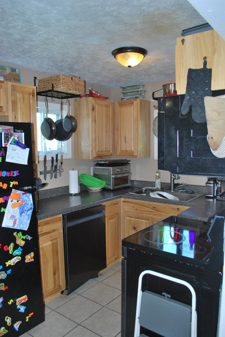 435 Stuart Street, photo 10 of 14