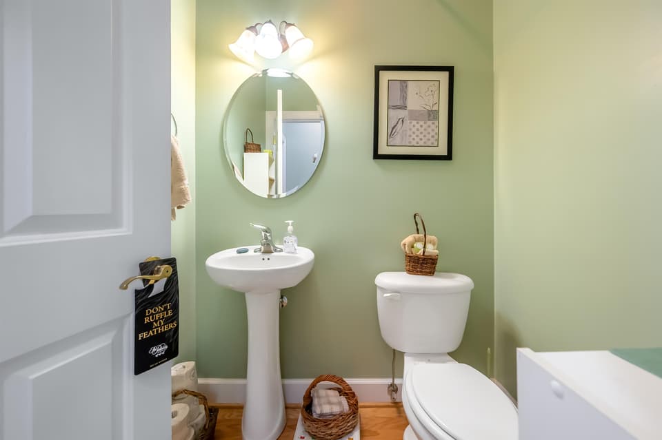 300 Meadow Drive, photo 24 of 40