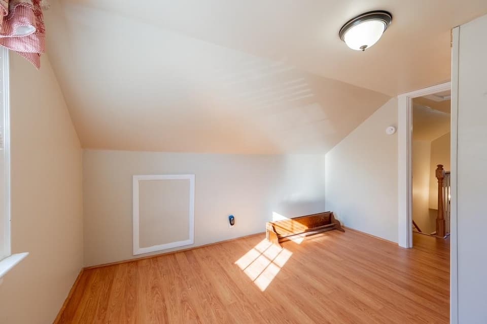 315 Montgomery Street, photo 38 of 40
