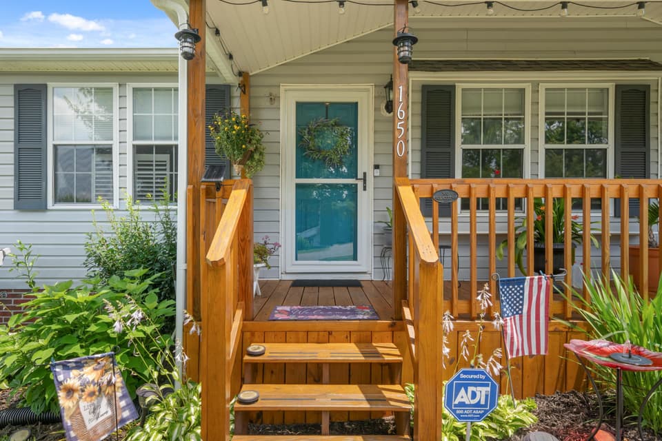 1650 Blair Street, photo 4 of 40