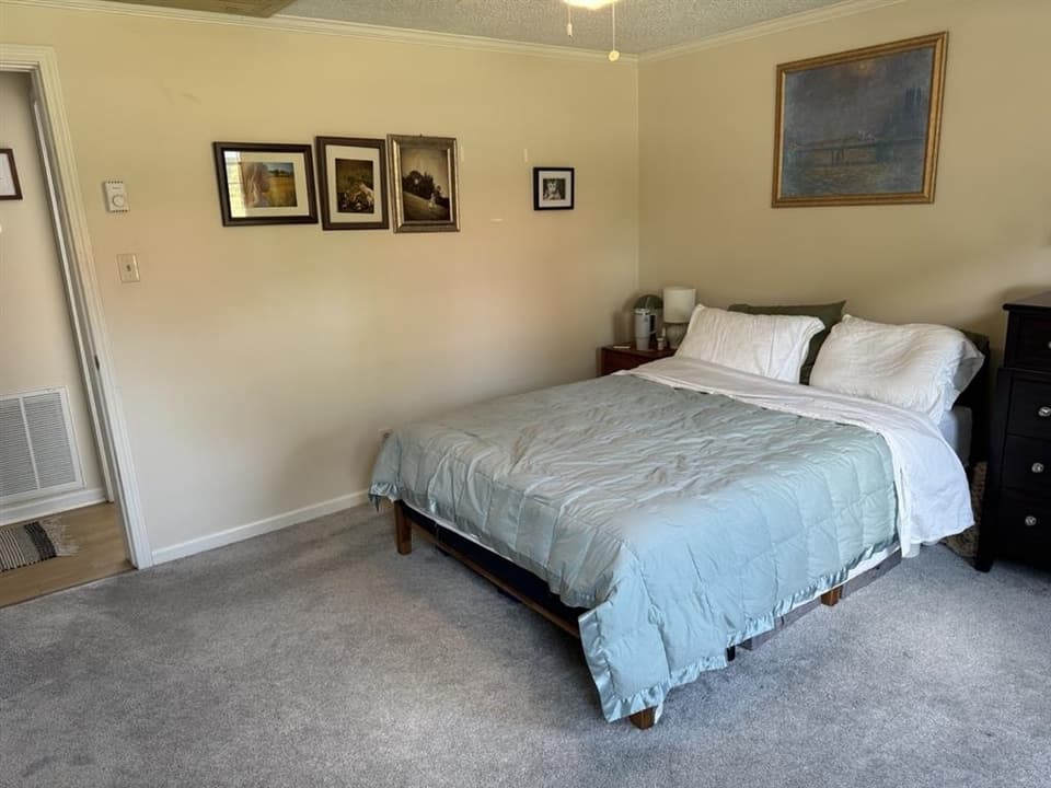 200 Craig Street, photo 39 of 40