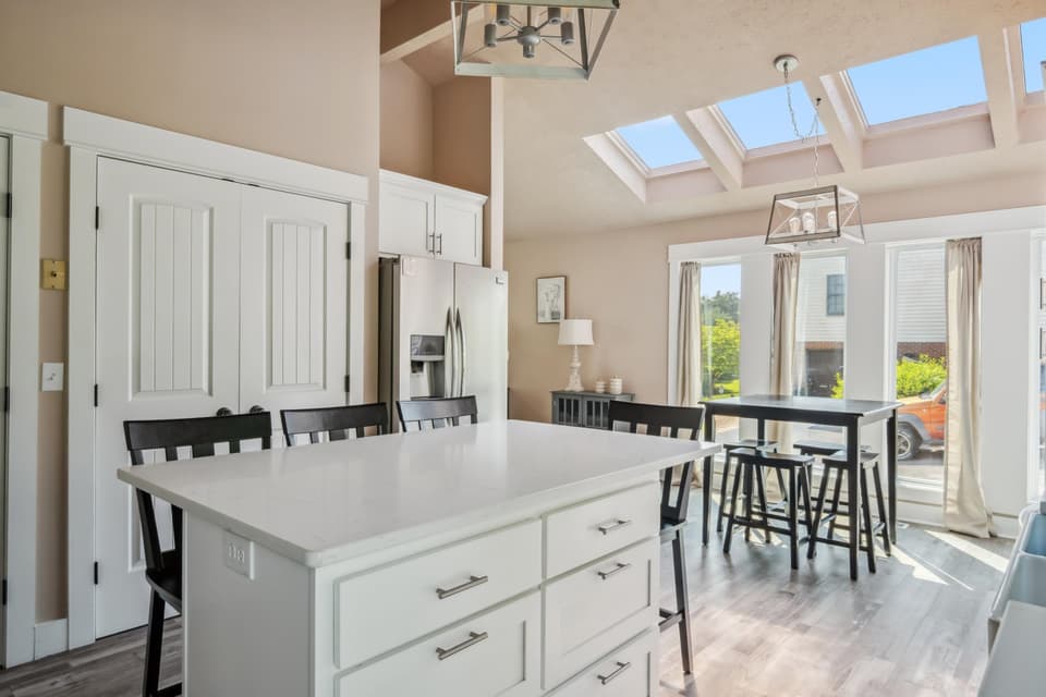 475 Chrisman Street, photo 12 of 40