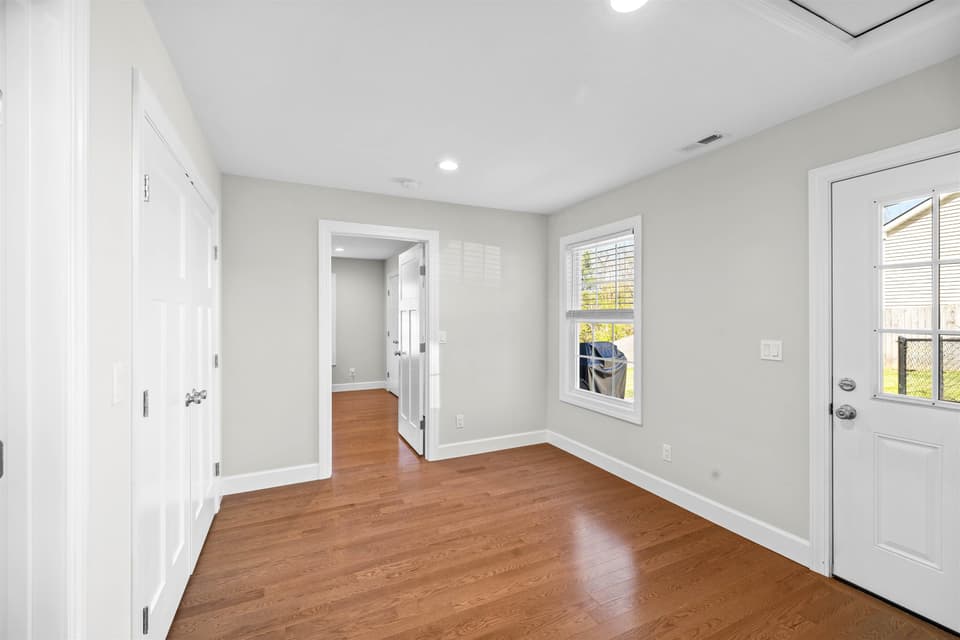 620 Stone Street, photo 22 of 34