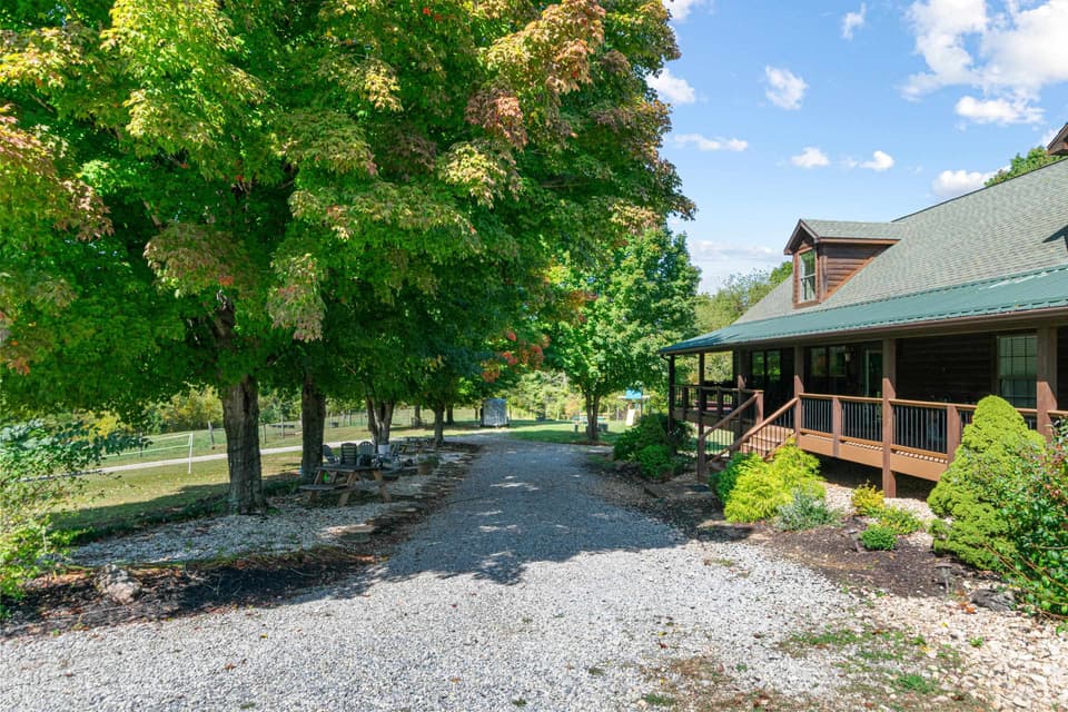 2893 Spring House Road, photo 11 of 40