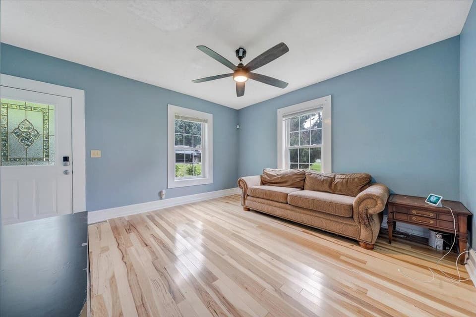 340 Montgomery Street, photo 7 of 32