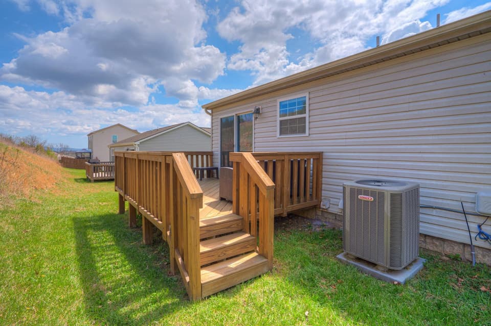 145 Robin Hood Drive, photo 33 of 37