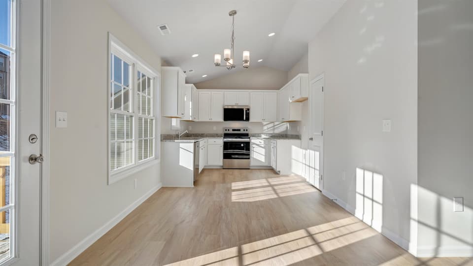 1535 Kensington Way, photo 6 of 14