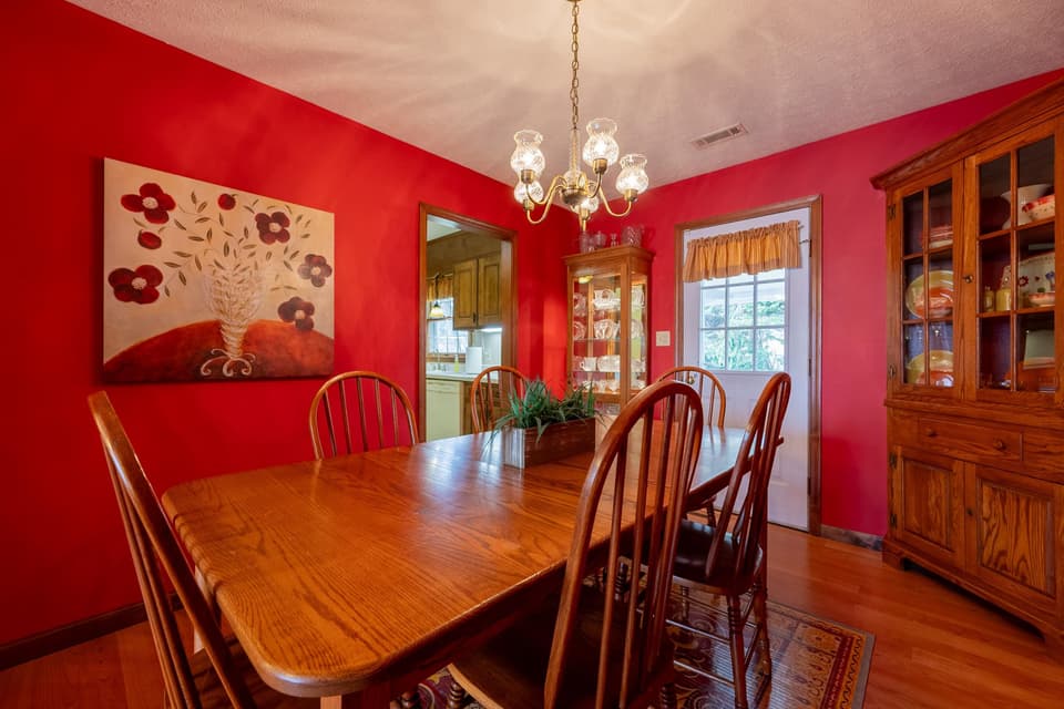 765 Atkinson Road, photo 13 of 40