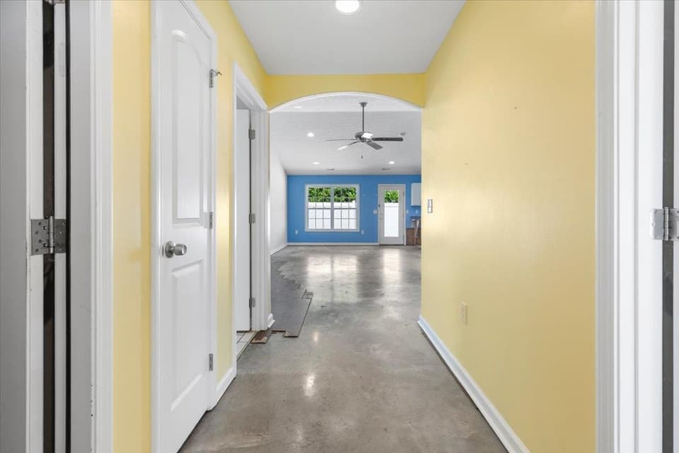 2100 Glade Drive SE, photo 10 of 40