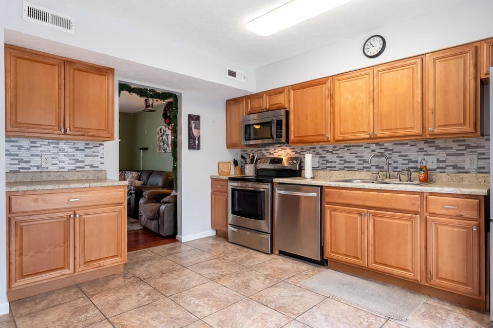 435 Cherokee Drive, photo 16 of 40