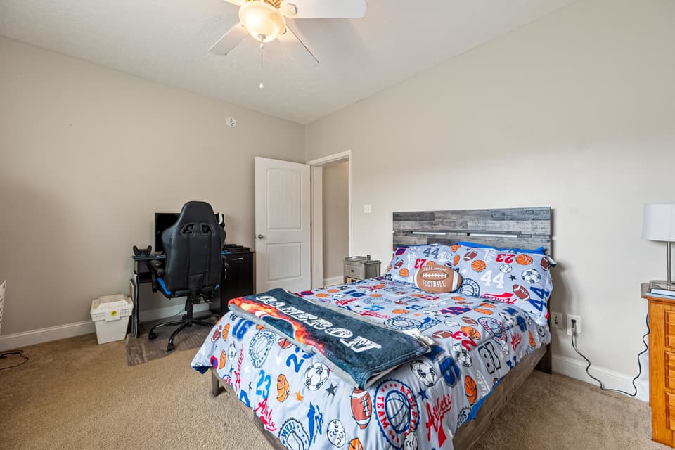 285 Easy Street, photo 39 of 40