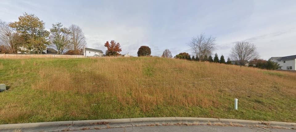 320 Diamond Avenue NW, Christiansburg, VA