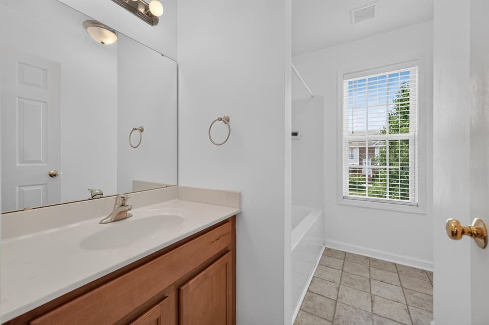 230 Chelsea Loop, photo 33 of 40