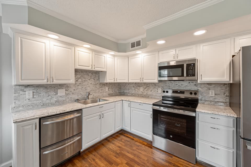 265 Ash Drive, photo 11 of 35