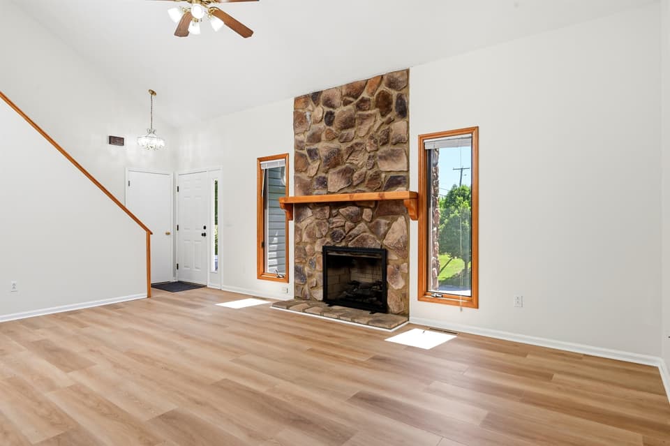 20 Howery Street, photo 9 of 40