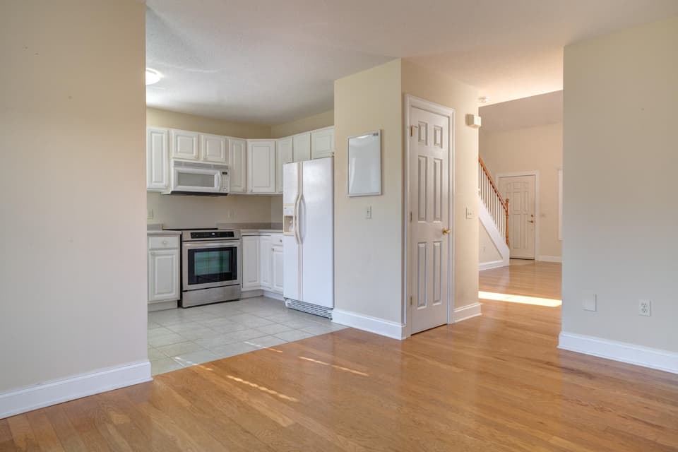 185 Blue Leaf Drive, photo 20 of 40